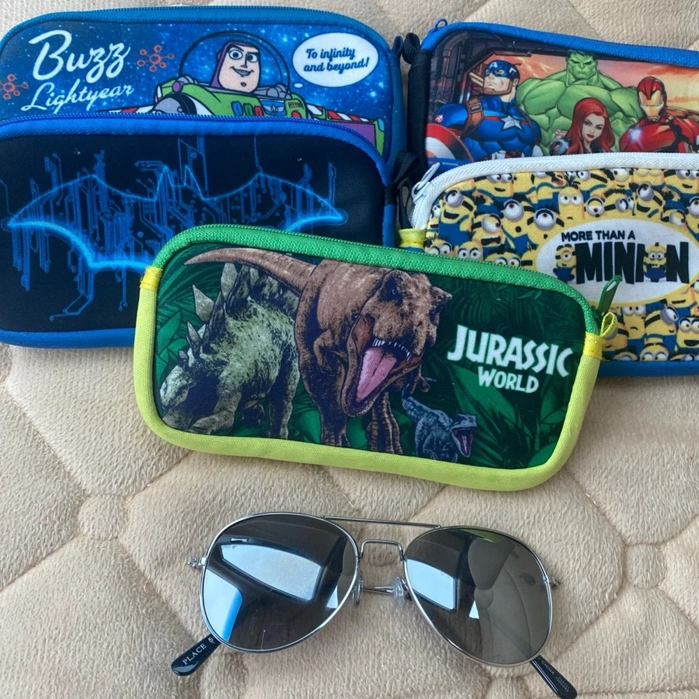 Kids Boys Eyeglasses Case Lot Of 5 +‎ Sunglasses Buzz Minion avengers Batman